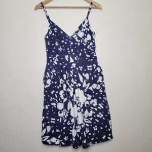NWT American Eagle Navy and white A-line Dress with pockets! Size M